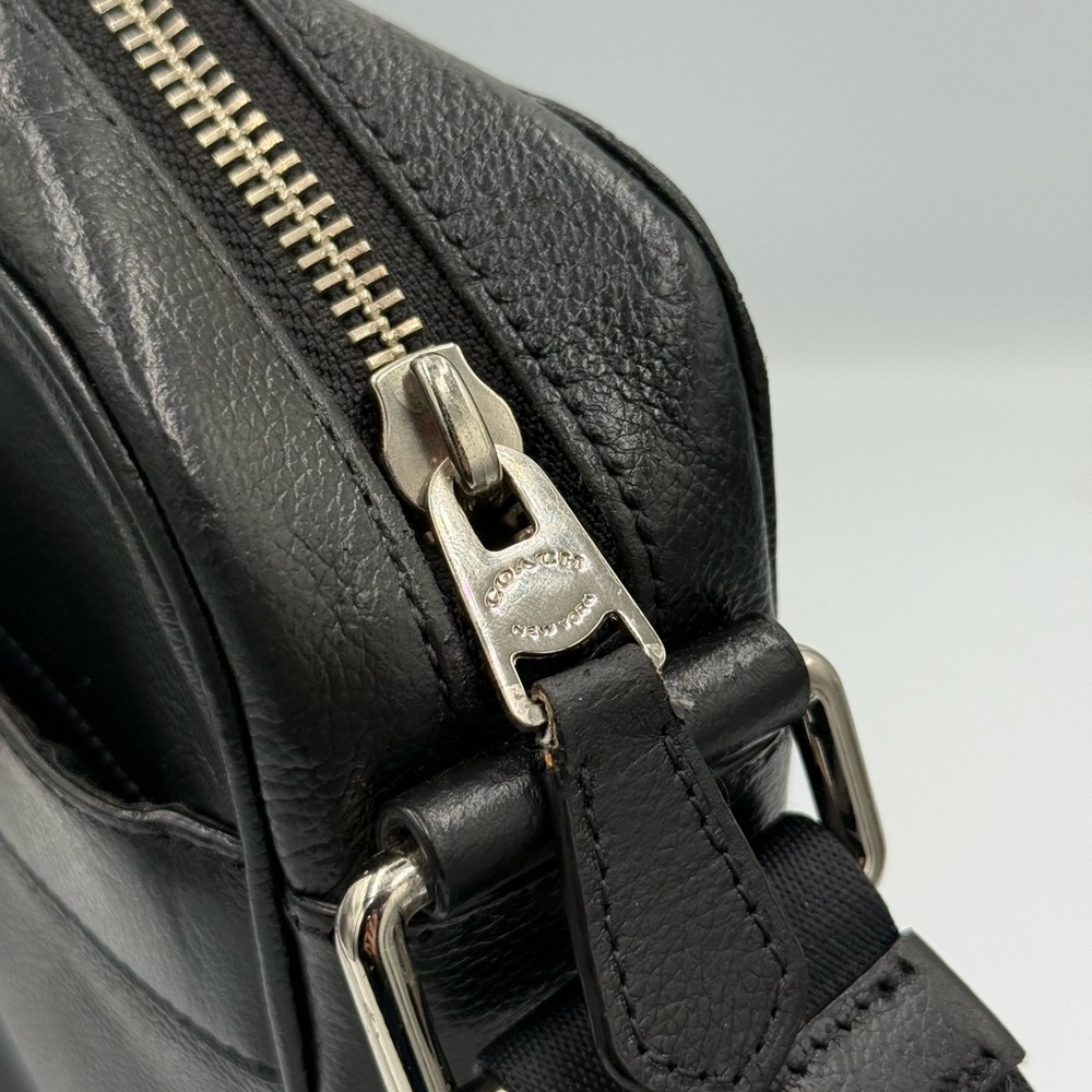 COACH Charles Flight Shoulder bag - Picture 2 of 13